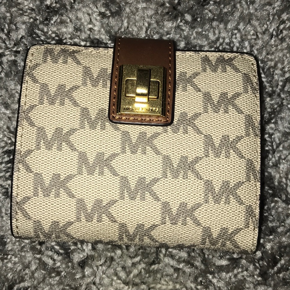 Michael Kors wallet
